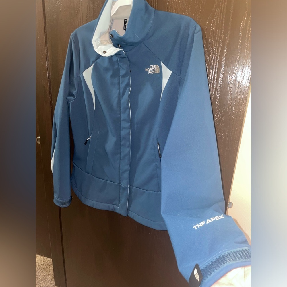 The North Face Womens Jacket - Picture 3 of 9
